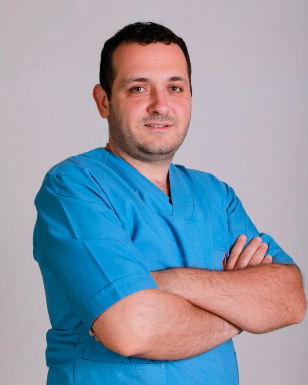 doktor Flebolog Raul Kourouzides